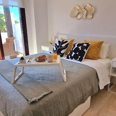 Sunny In Riviera Del Sol *